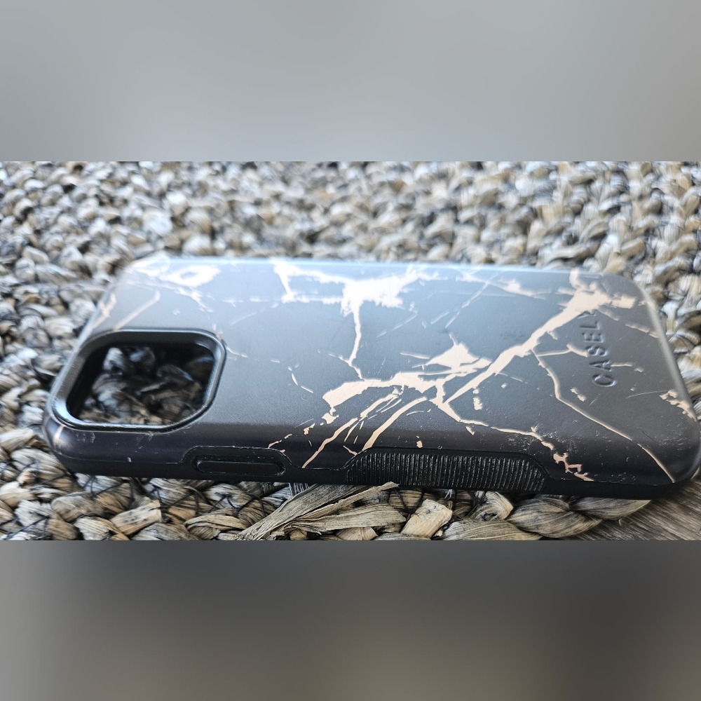 CASELY Phone Case - Picture 3 of 4
